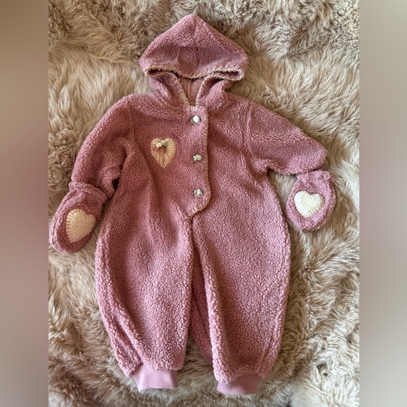 Pink fuzzy one piece outerwear - Picture 1 of 8